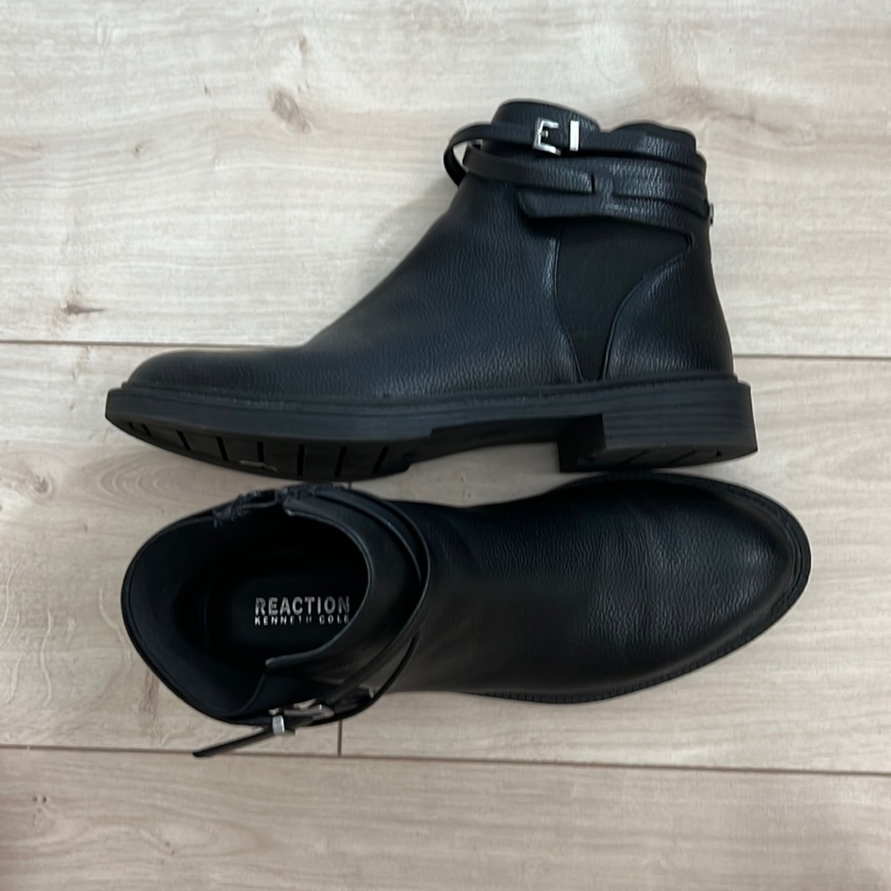 Kenneth Cole reaction
